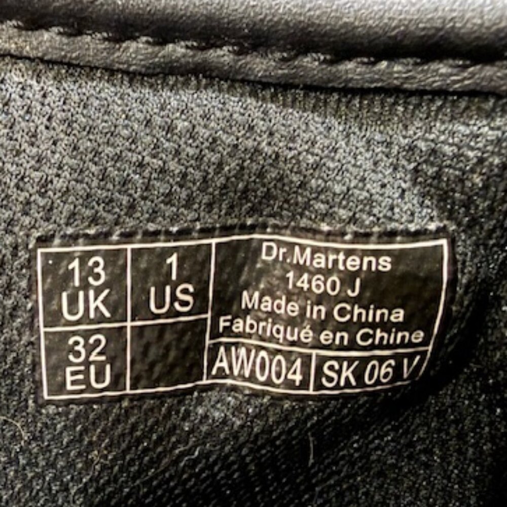 Dr. Martens Boots Size 1 US/ 13UK/ 32EU - Picture 3 of 3